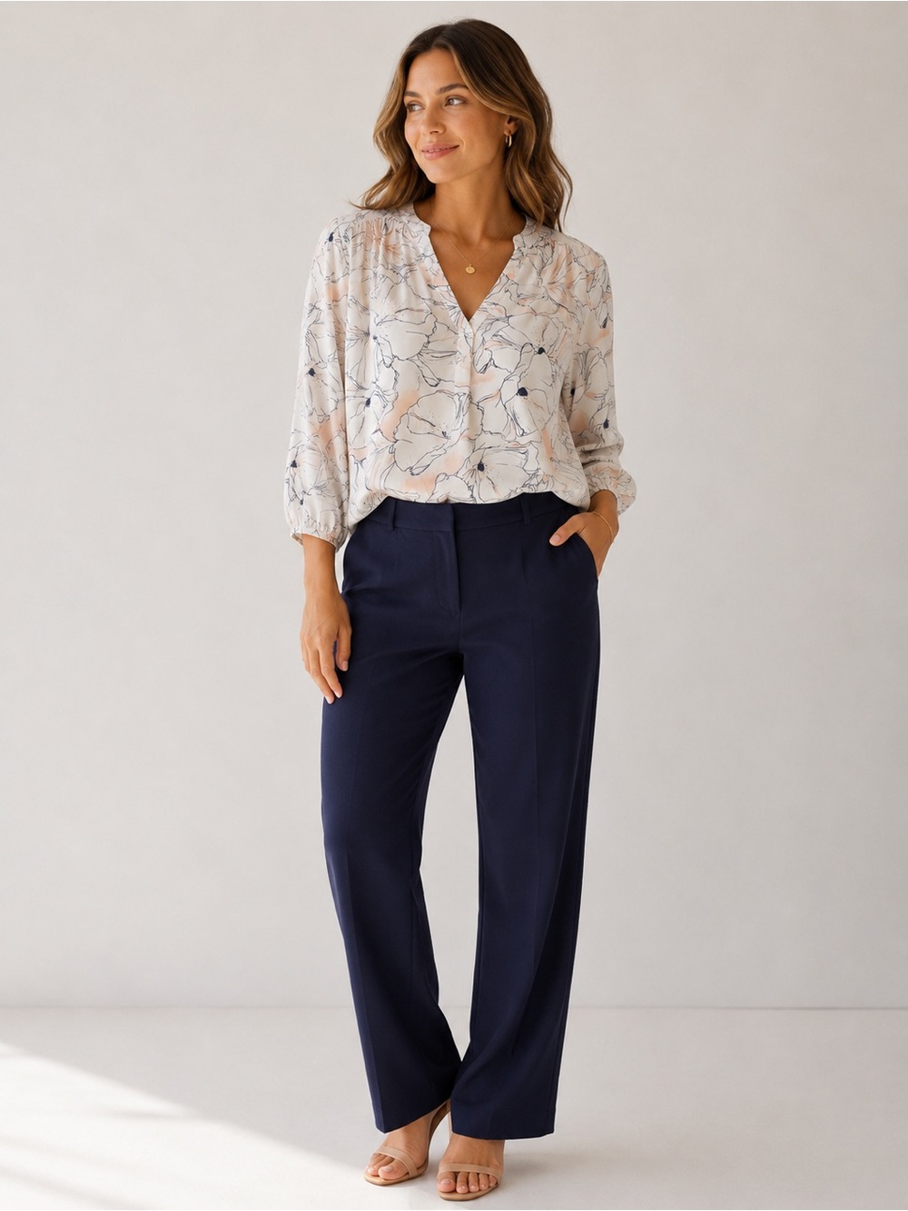 Saint Tropez West Ivory Peach Navy Floral V-Neck Blouse Size S